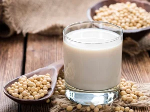 Read more about the article Bị suy thận có uống được sữa đậu nành không?